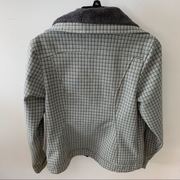 Women’s The Northface Jacket Sz S/P gray plaid - Picture 6 of 6